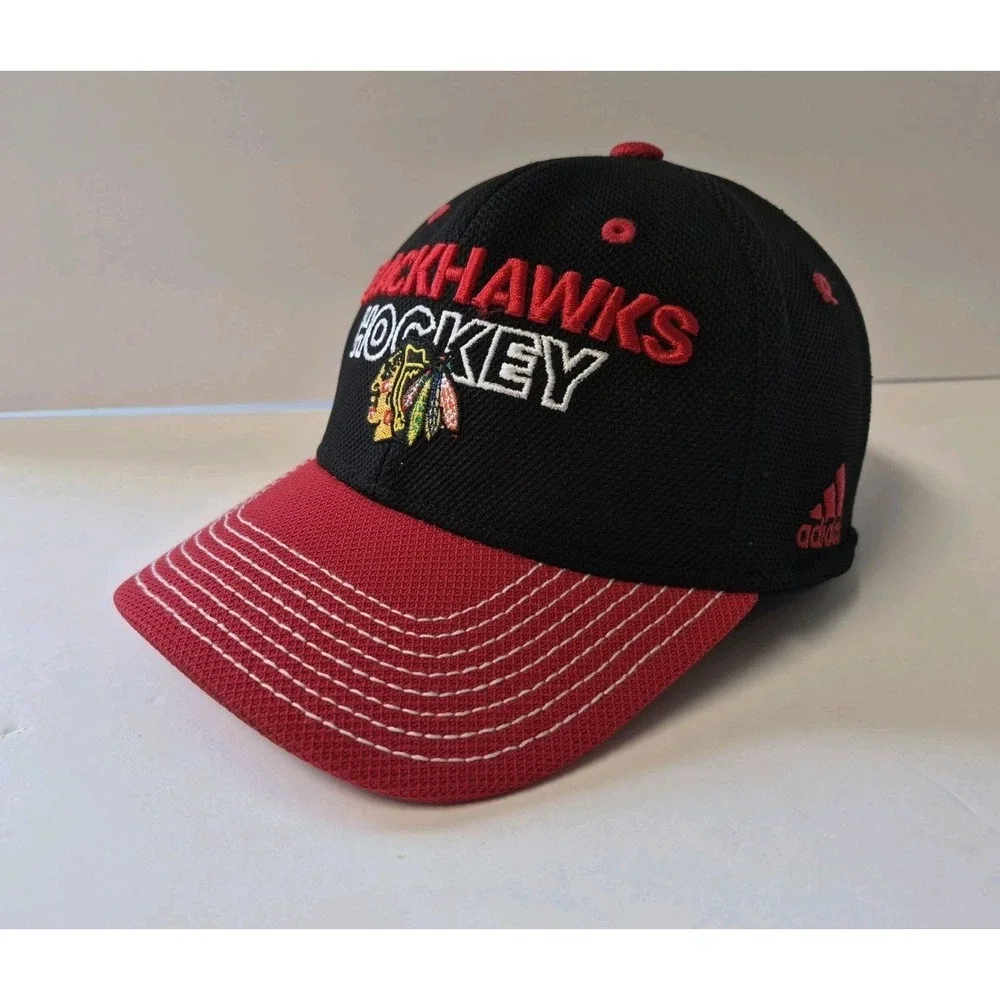 Chicago Blackhawks Adidas Mesh Flex Fitted Hat Cap Adult Size L/XL NHL Hockey